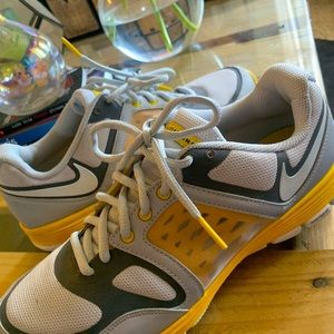 Nike Livestrong Lance Armstrong special edition. Women’s size 9.